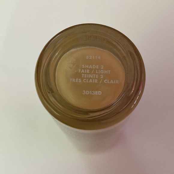 ELF Halo Glow Liquid Filter in shade 2 Fair/Light - Picture 6 of 7